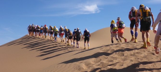 Die Marathonetappe beim Marathon des Sables Die Marathonetappe beim Marathon des Sables